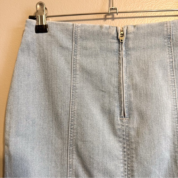 Sky and Sparrow Light Wash Denim Mini Skirt Womens Medium - Picture 5 of 5